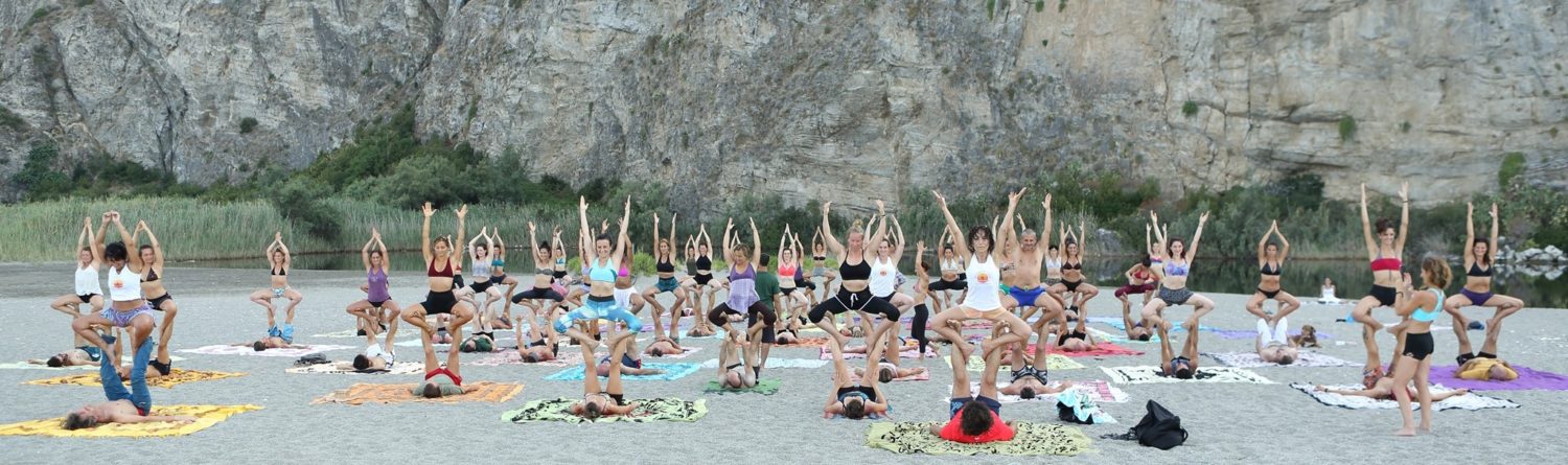 Sicily Acrobatic Yoga Convention